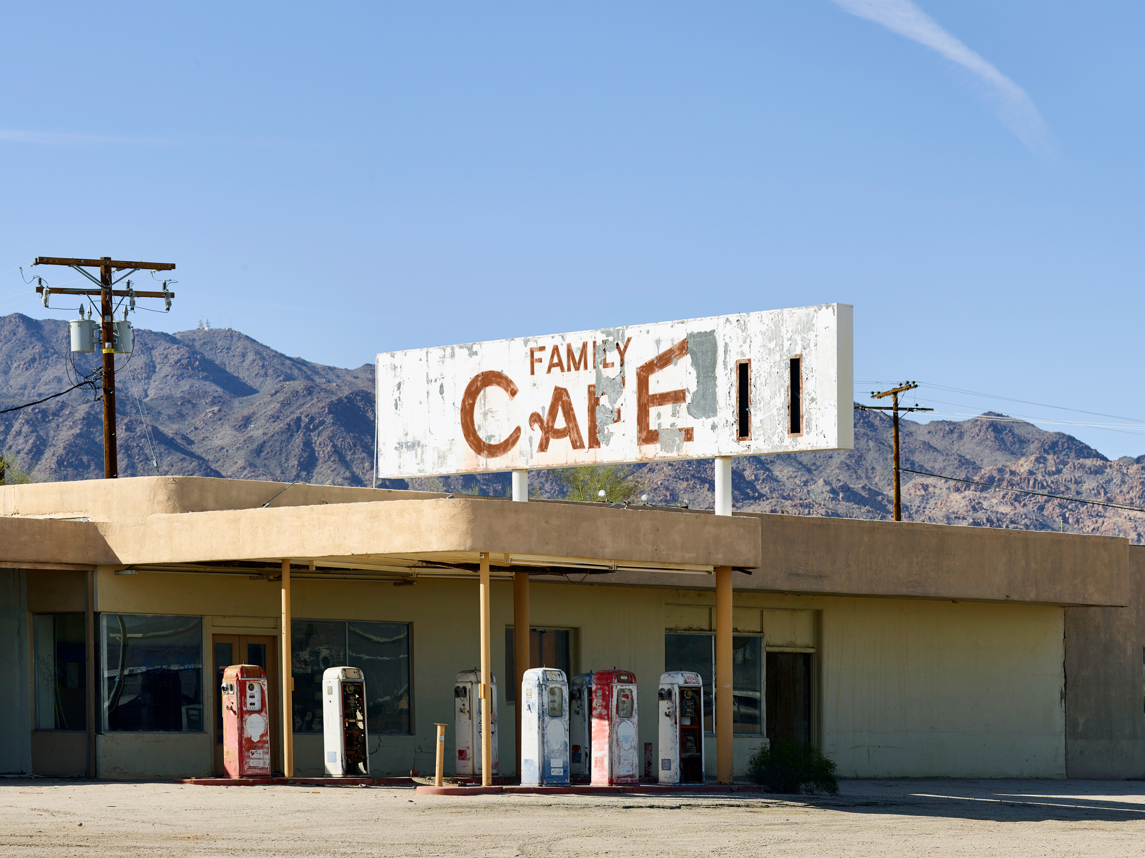 "Family Cafe"